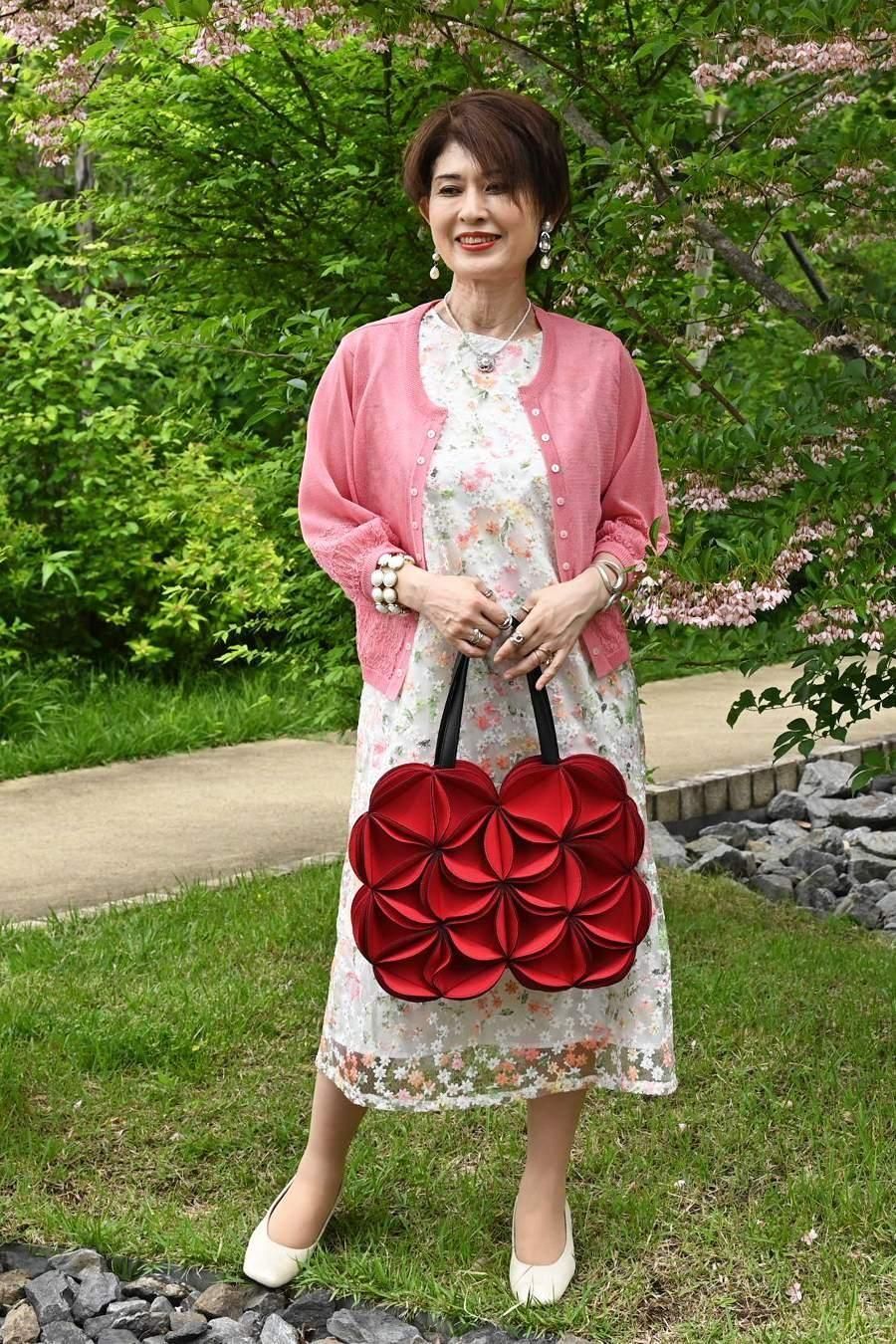 色違いで欲しくなる!麻混裾メッシュパフスリーブカーデ