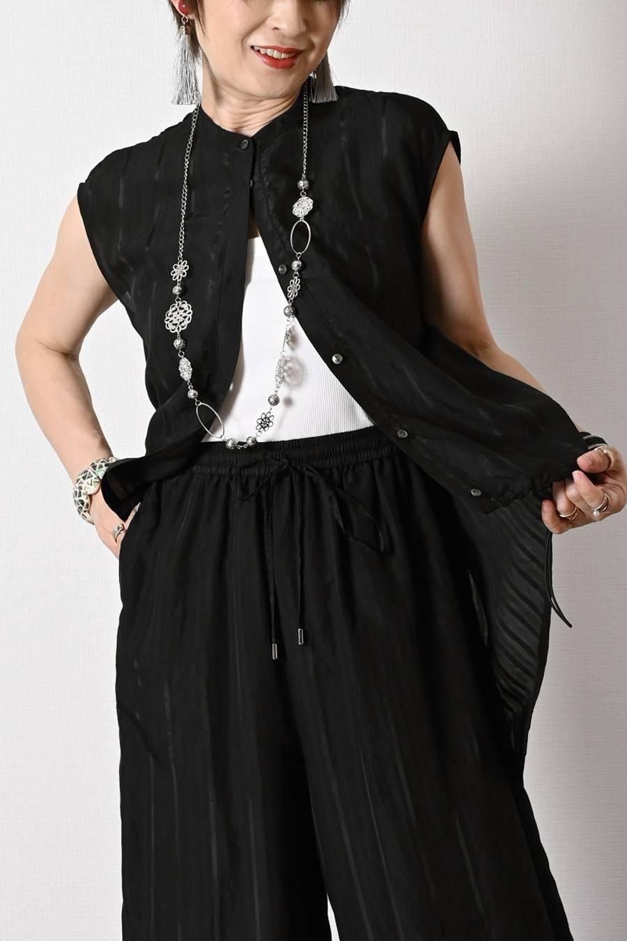 真夏の救世主!シャドーストライプキャップスリーブブラウス