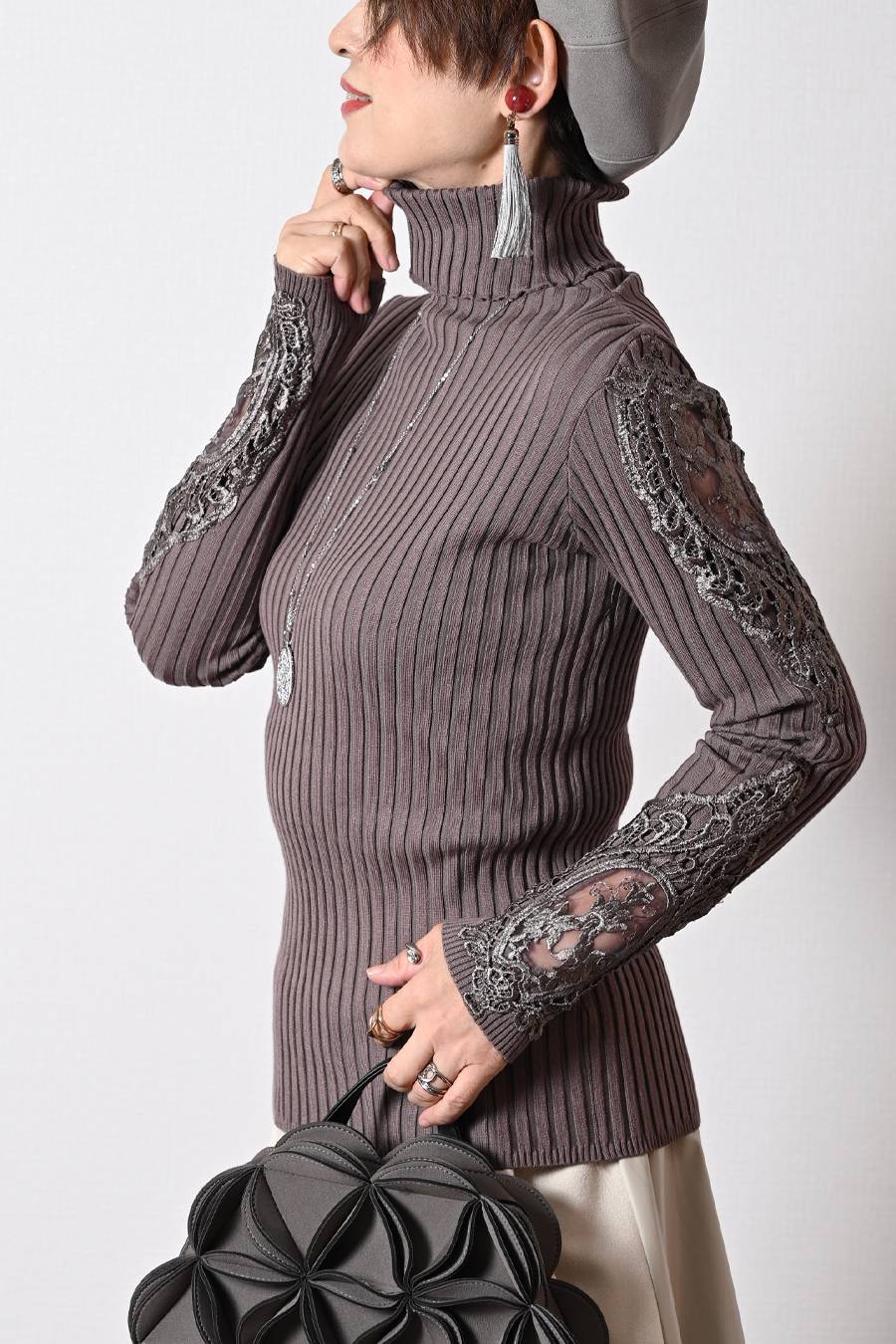 心踊るニット!ゴージャスレースリブニットソー