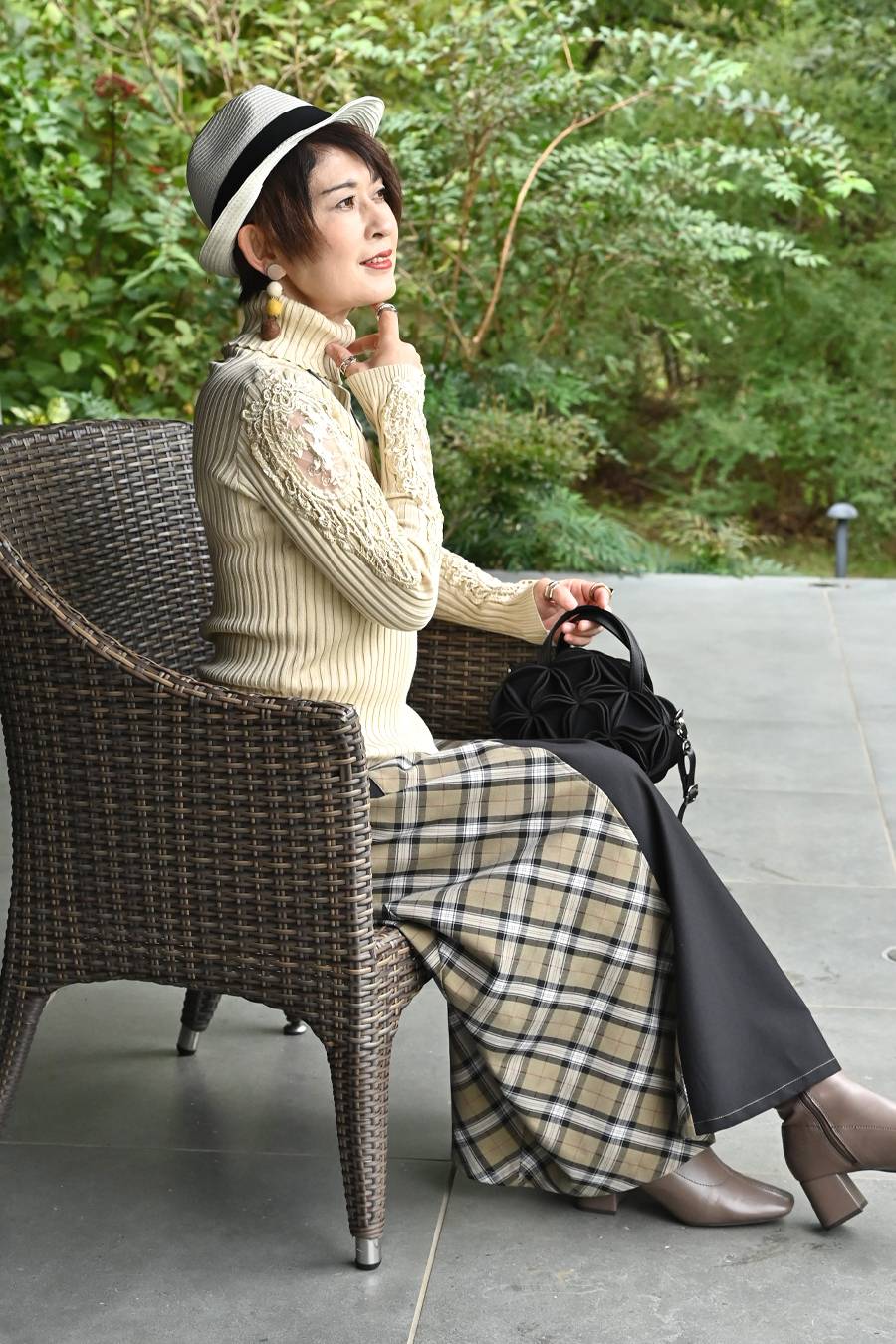 心踊るニット!ゴージャスレースリブニットソー