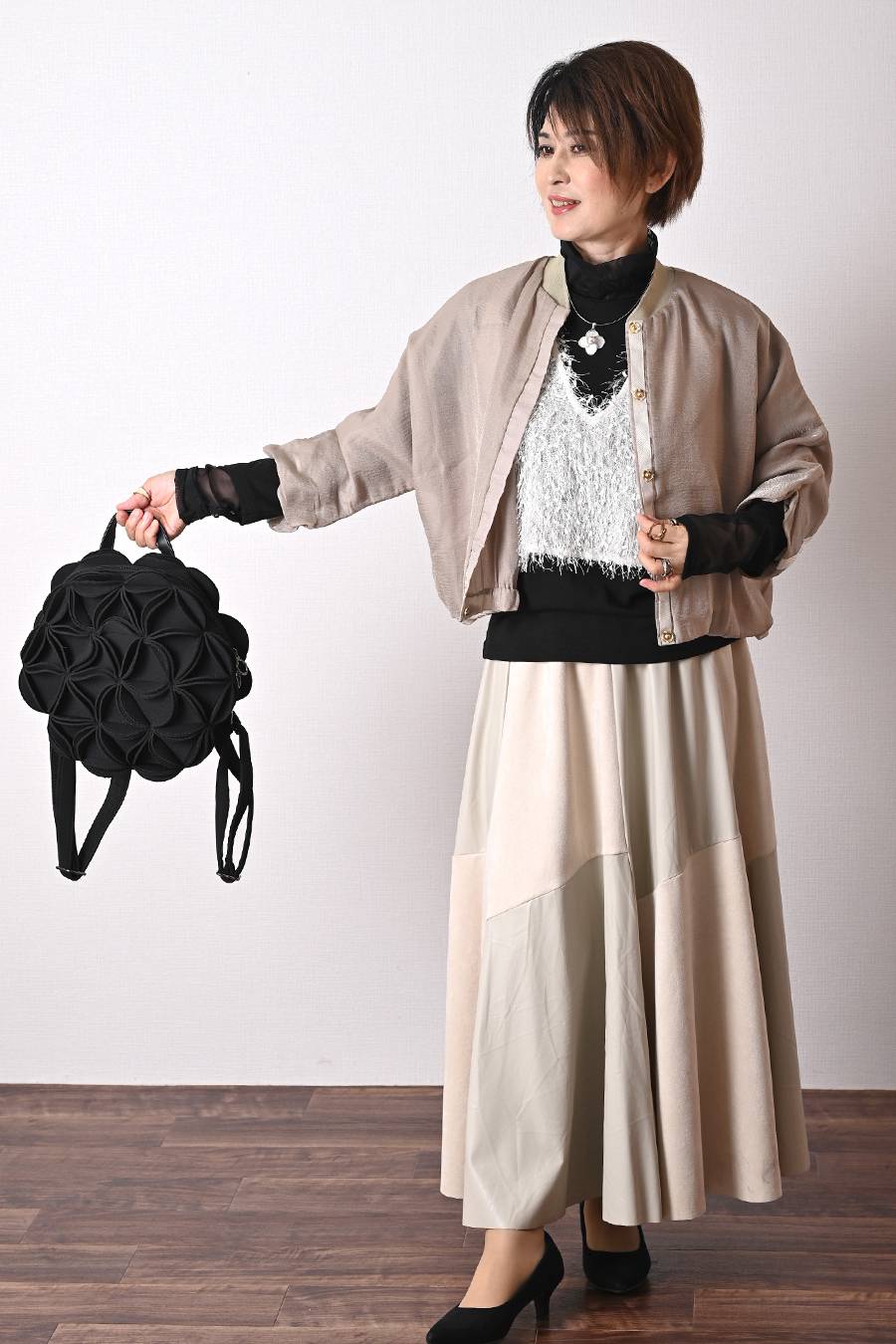 ファンシーヤーンVネックベスト+選べる2種類のインナーカットソー2点セットコーデ