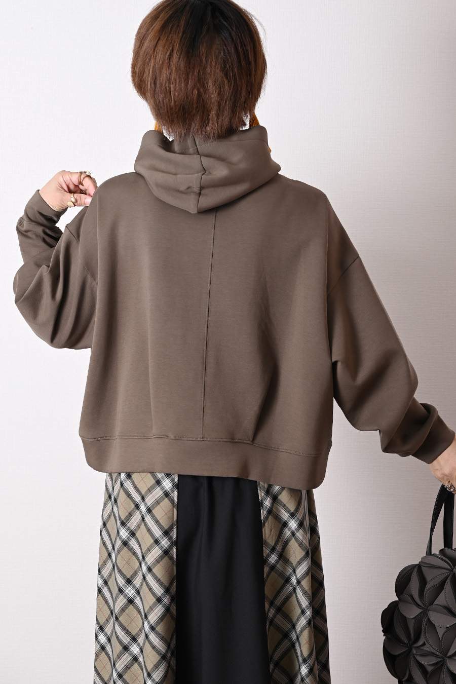 グログランアクセント 大人の為の上質パーカー+広がりすぎない美ライン!バイヤスチェック×無地 フレアスカート
