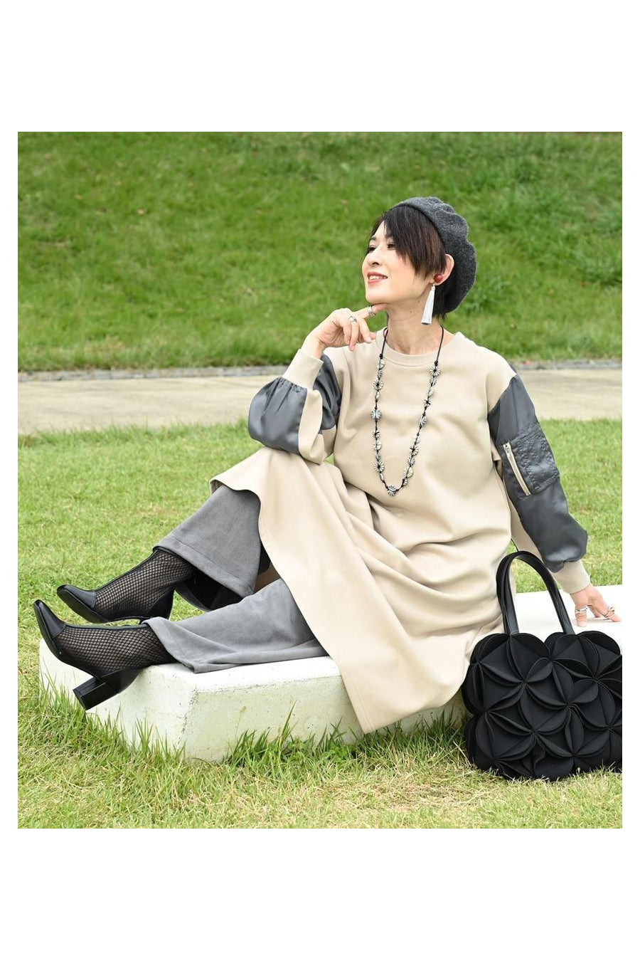 柔らか素材 ネオプレン3DフラワーA4 トートバッグ