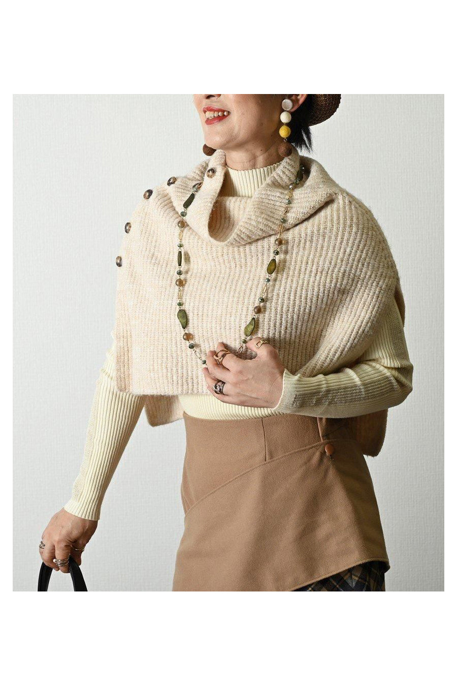 樹脂 アシンメトリー マットゴールドロングネックレス