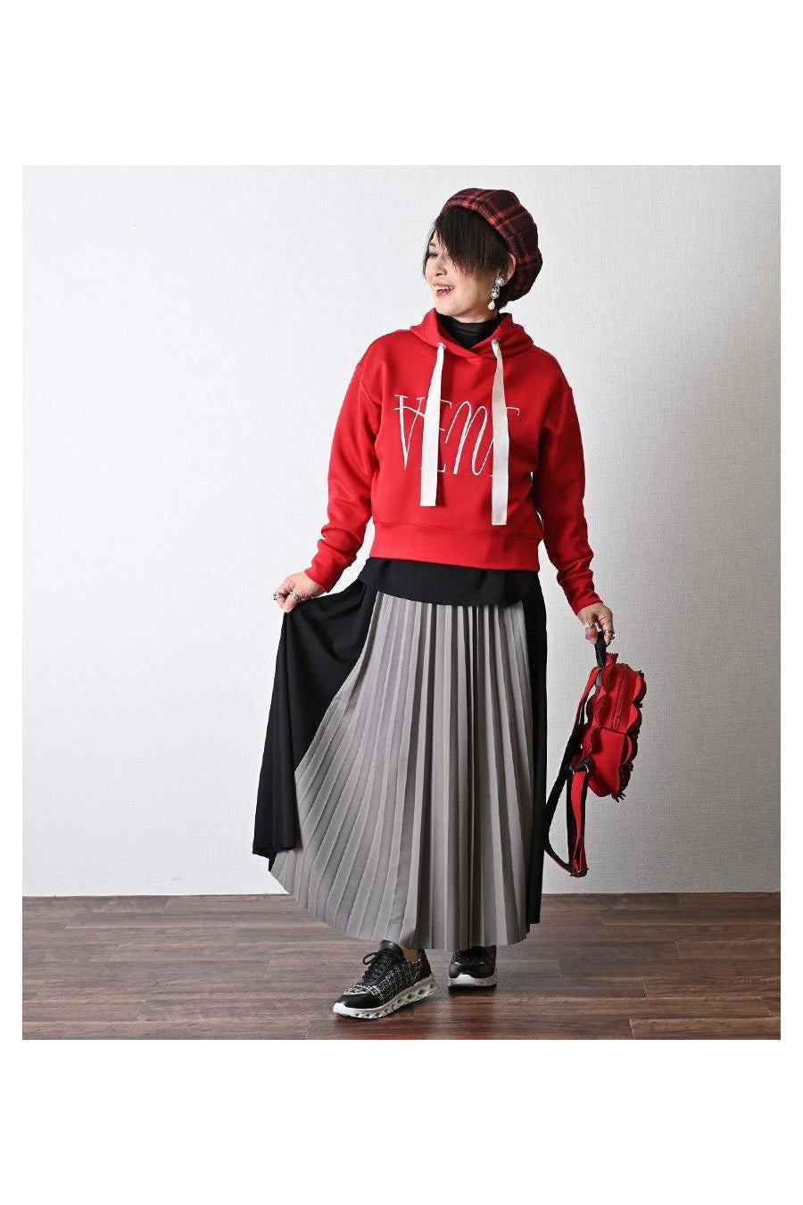 細見えと脚長効果！バイカラープリーツ 切り替えスカート