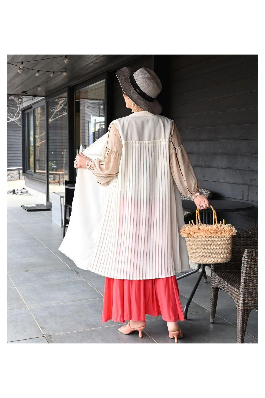 軽薄！メッシュバックプリーツロングジレ