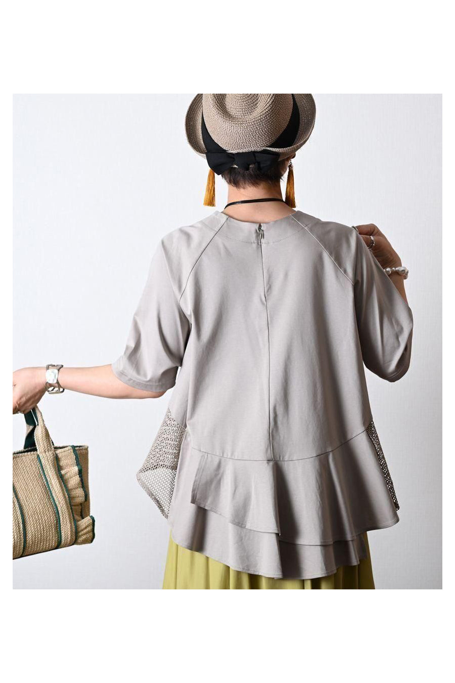 『気になる』をcuteにカバー！シルケットコットン フリル＆メッシュカットソー