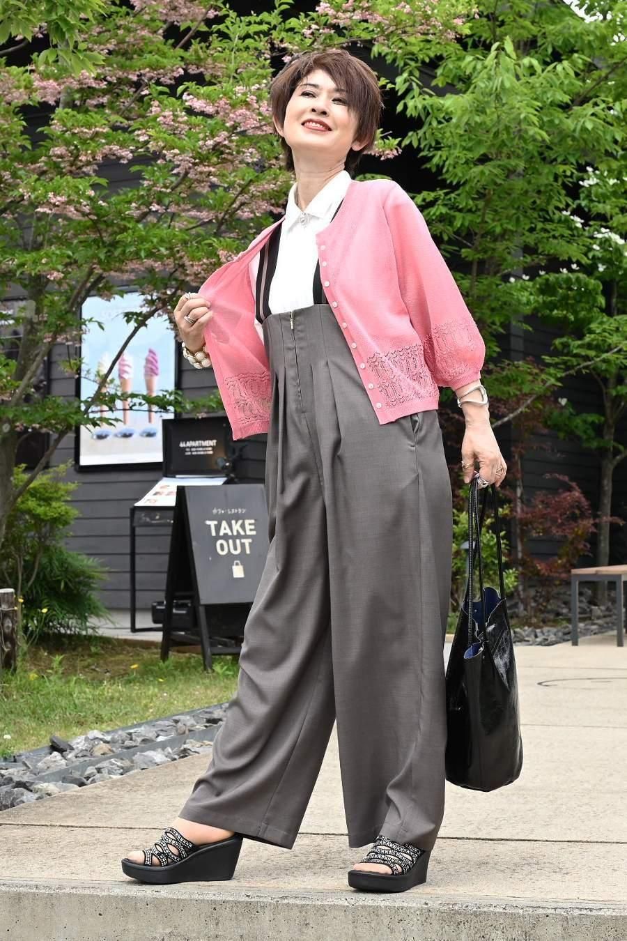 色違いで欲しくなる！麻混裾メッシュパフスリーブカーデ