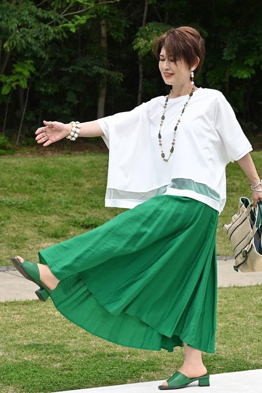 スクエア型ビッグシルエット！ひんやりシルケット チュール切り替えプルオーバー