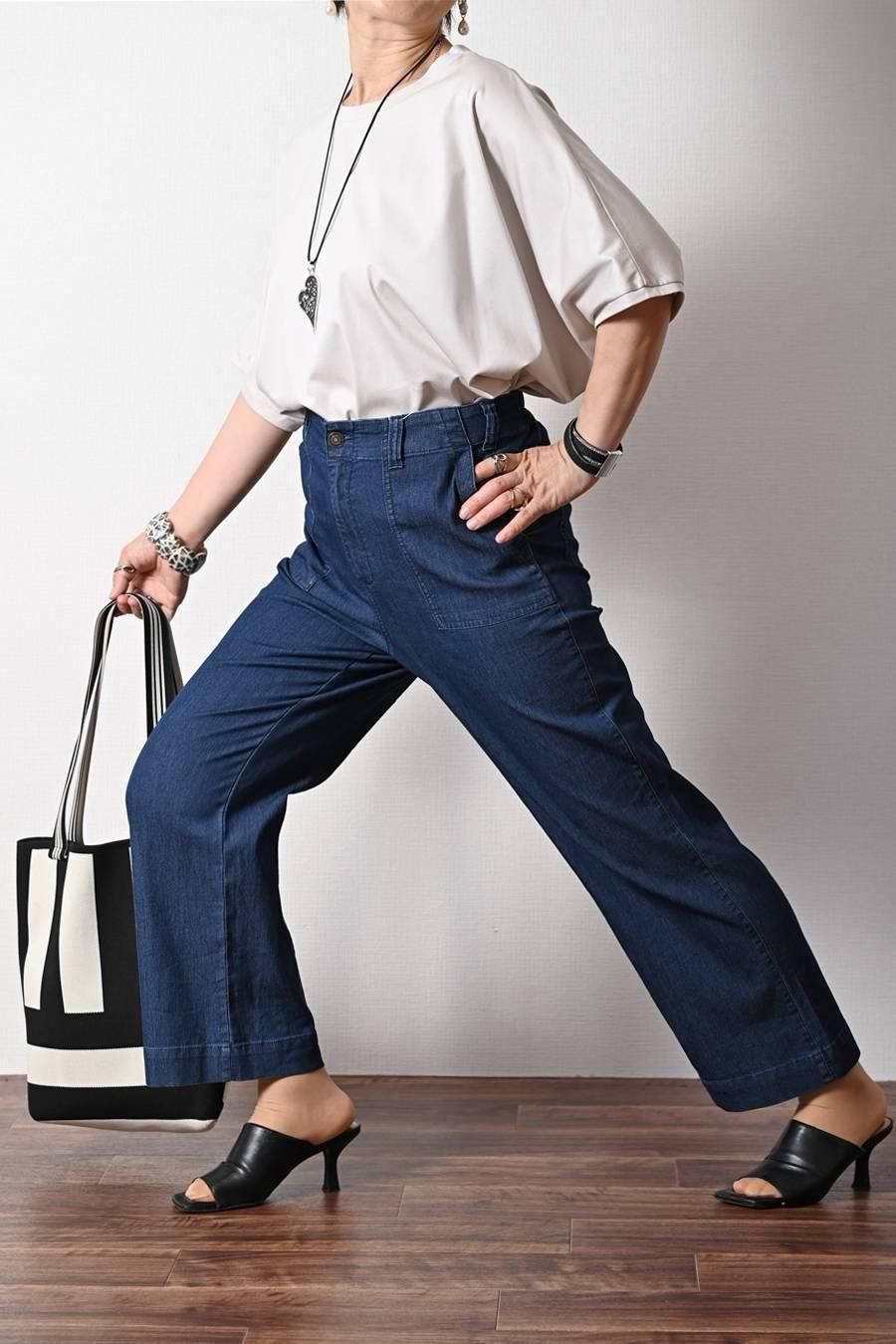 ベイカー風ストレッチデニムワイドパンツ