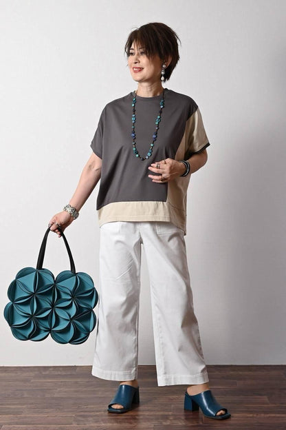 バイカラーアシメトリープルオーバー+ベイカー風ストレッチワイドパンツ2点セットコーデ