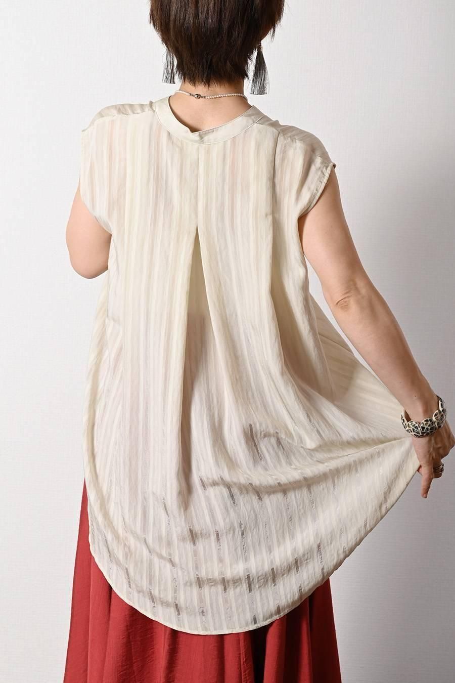 真夏の救世主！シャドーストライプキャップスリーブブラウス