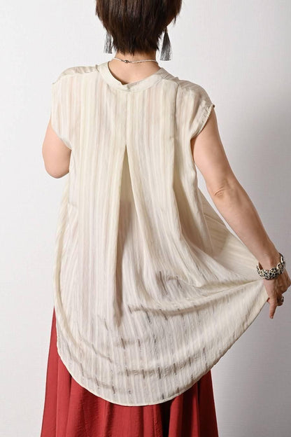 真夏の救世主！シャドーストライプキャップスリーブブラウス