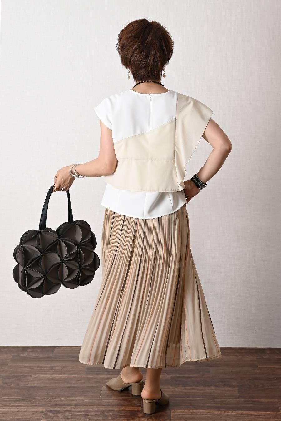 バイカラー＆フリル切り替えアシンメトリーデザインブラウス