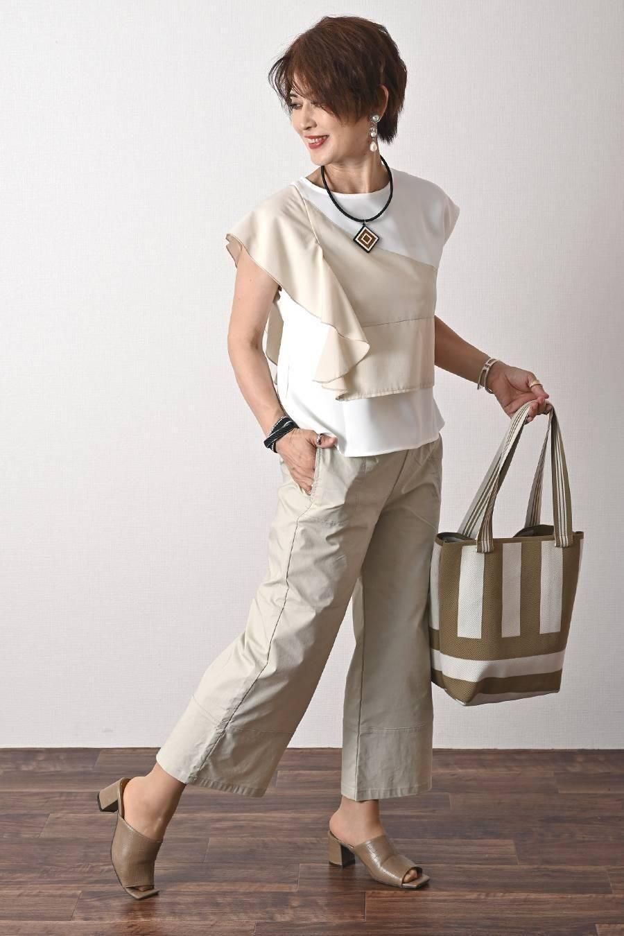 バイカラー＆フリル切り替えアシンメトリーデザインブラウス