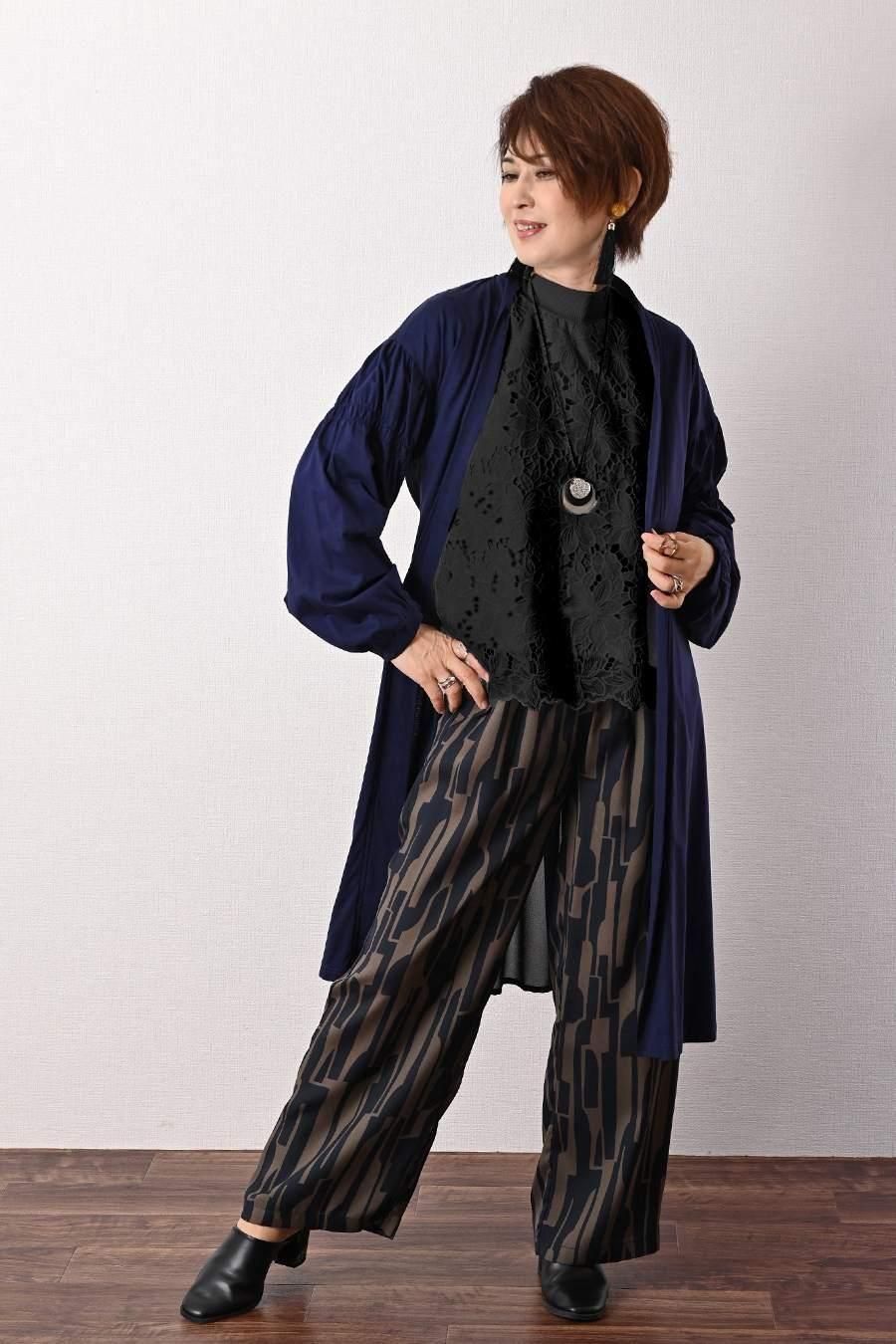 レース ブラウス＋サテン風ワイドパンツ2点セット　＜クーポンでメンバーPriceからMAX10%OFF＞