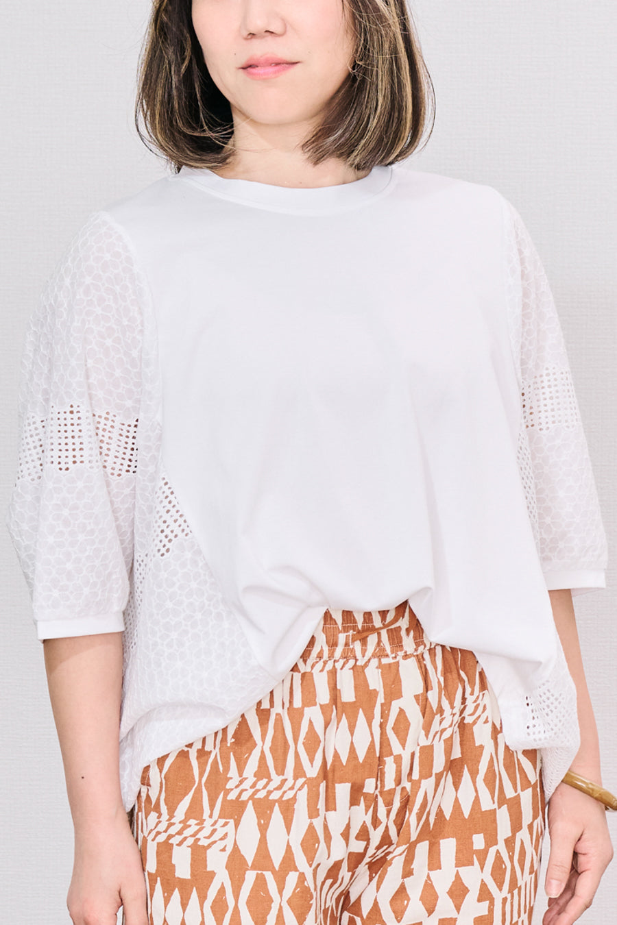 【大人の透け感】パネル刺繍レース 切替ドルマンカットソー