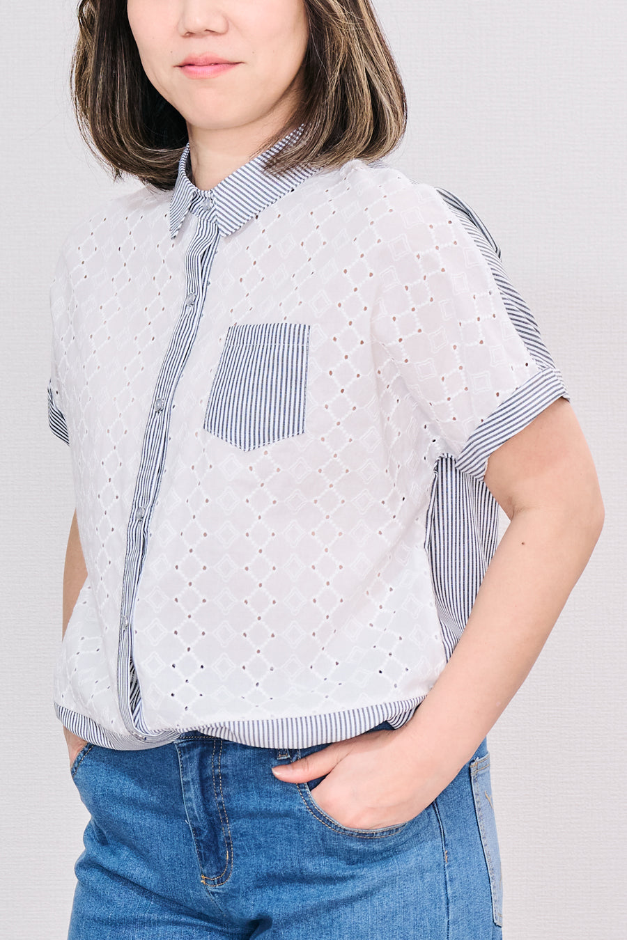 【大人の遊び心】刺繍レース×ストライプ切替 ドロストヘム・ハーフスリーブシャツ