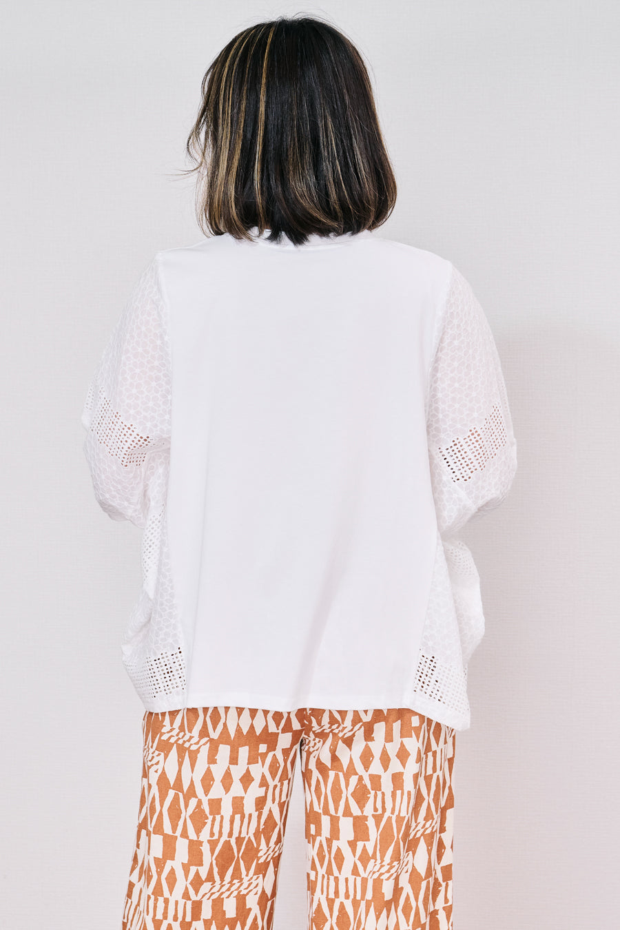 【大人の透け感】パネル刺繍レース 切替ドルマンカットソー