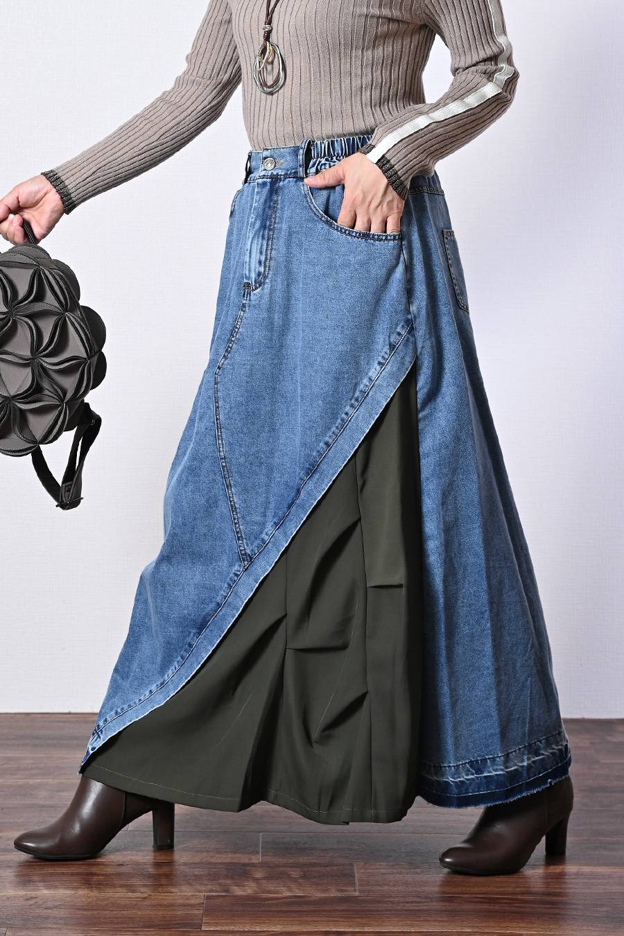 異素材切り替えランダムタックデニムスカート