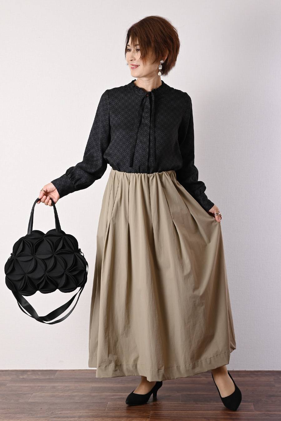 軽量タック＆ギャザー フレアスカート