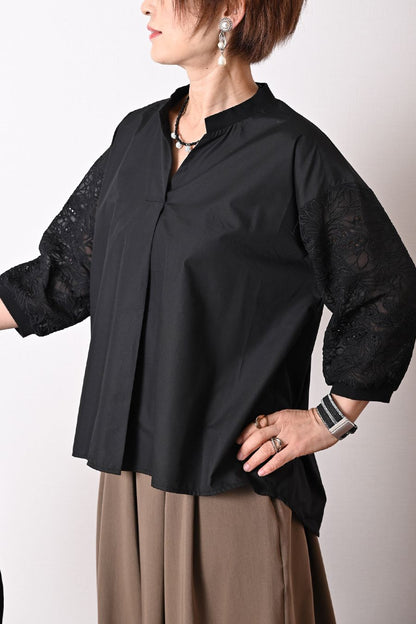 エンブロイダリーレーススリーブブラウス