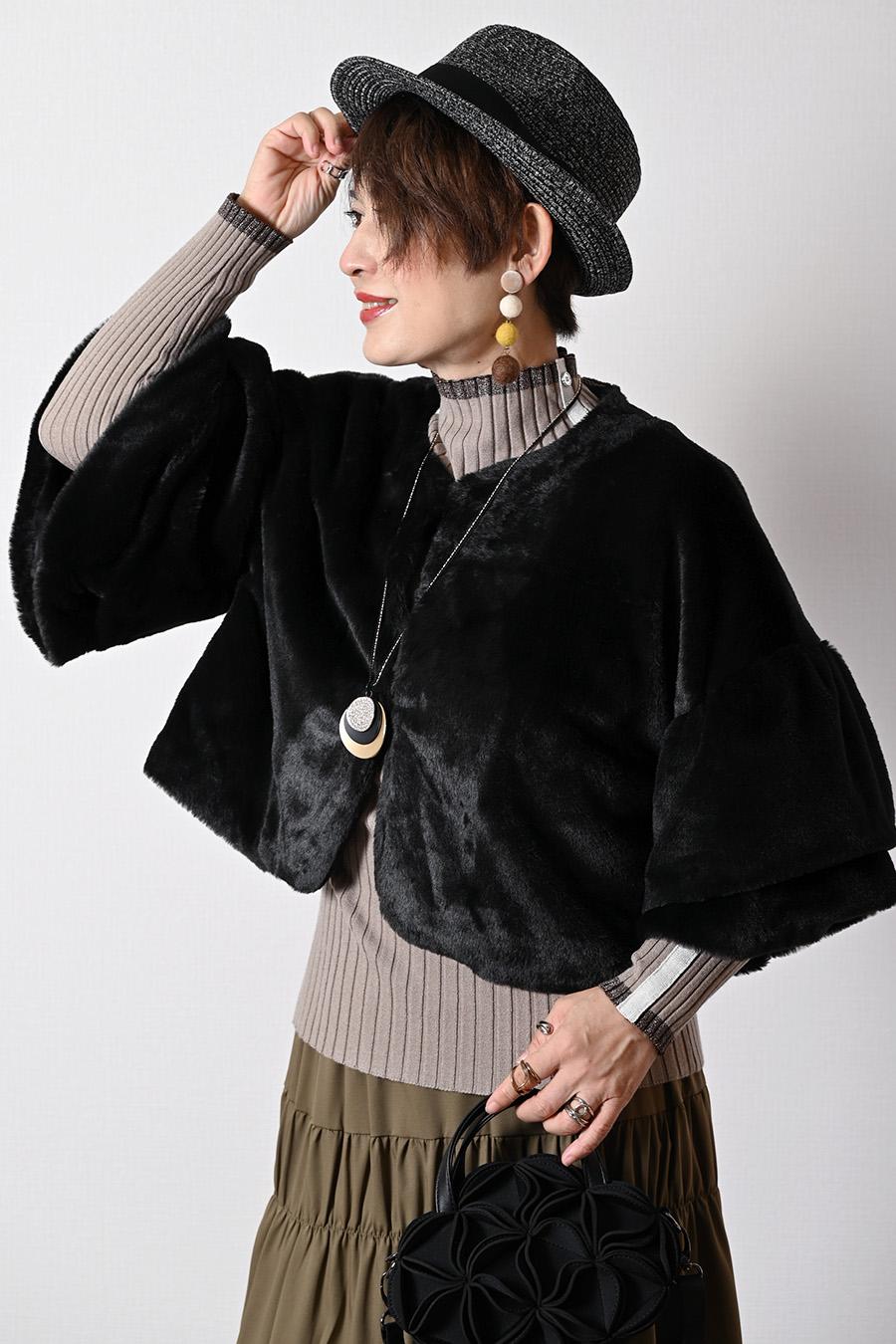 まるでミンクのうっとり風合い！エコファーフリル袖ボレロ丈ジャケット