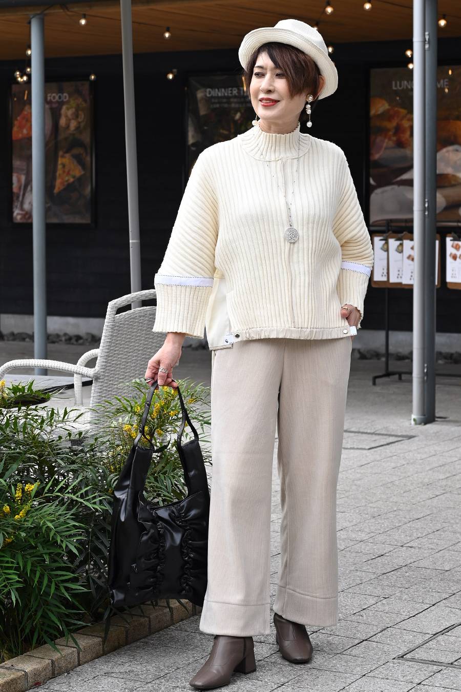 ふんわり 爆暖ストレッチコーデュロイパンツ