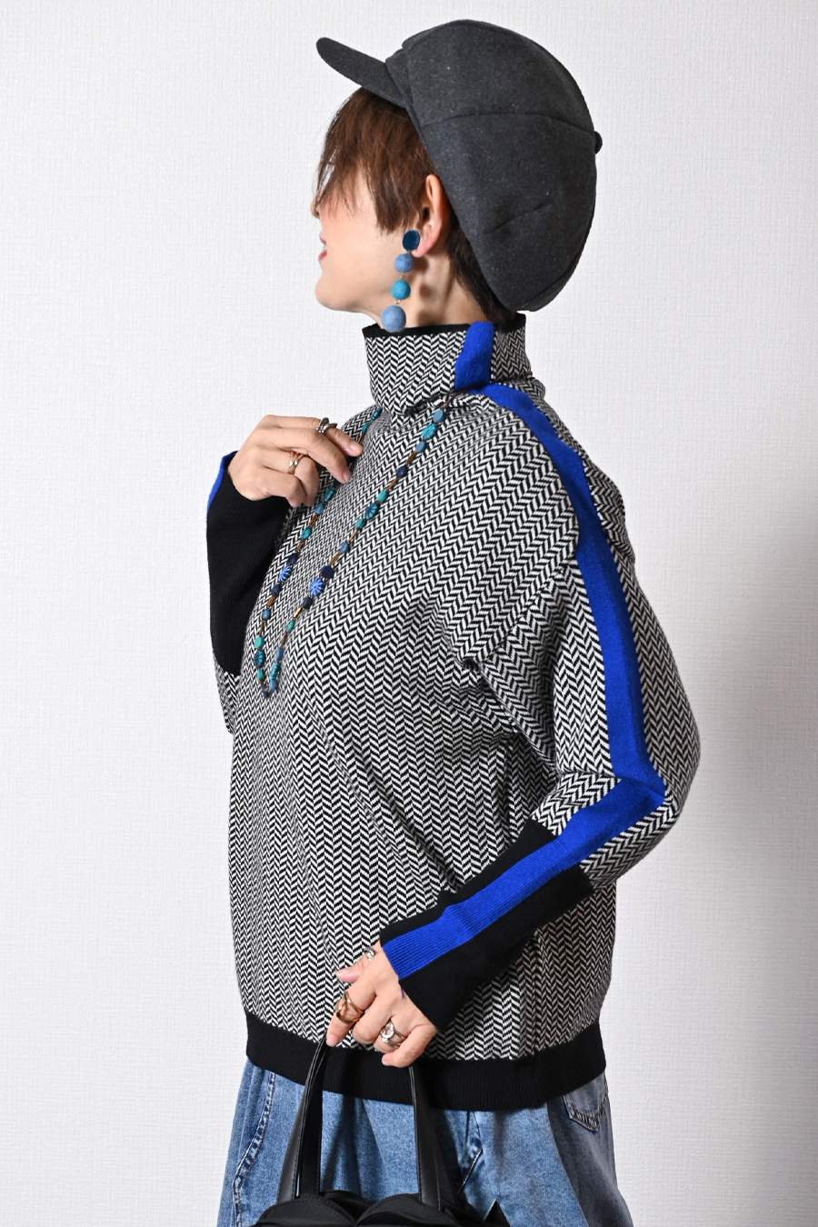 体型拾わない華やかニット！ヘリンボーン配色ニット