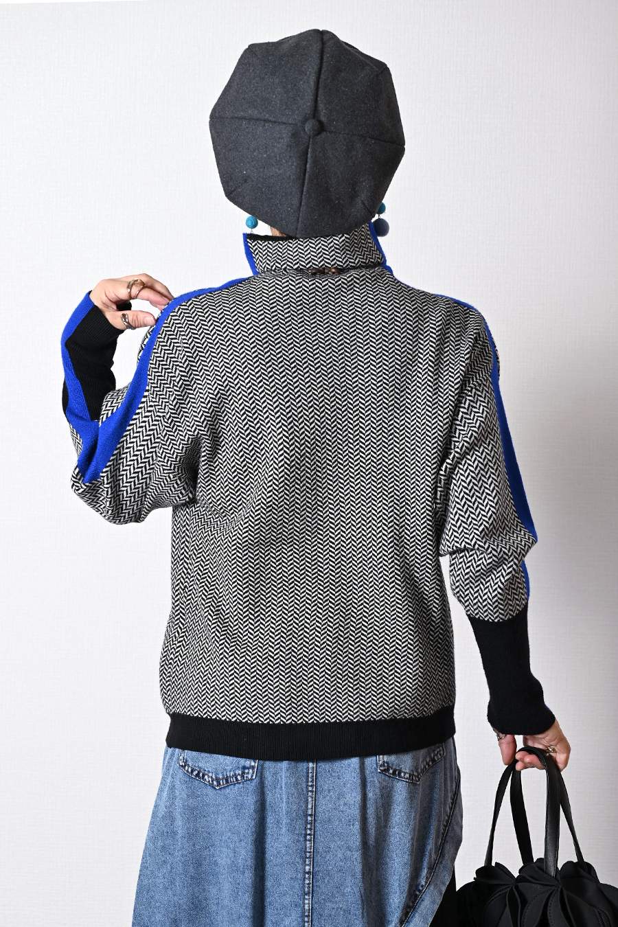 体型拾わない華やかニット！ヘリンボーン配色ニット