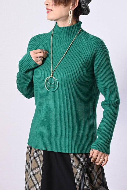 定番のメガヒットロングラン！バックスリットリブニット