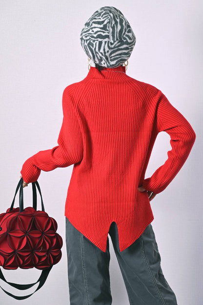 定番のメガヒットロングラン！バックスリットリブニット