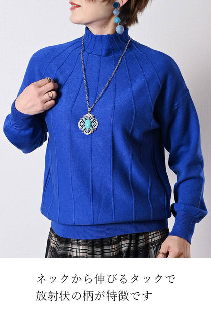 ハイネックタック柄ニット