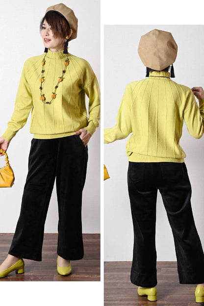 ハイネックタック柄ニット