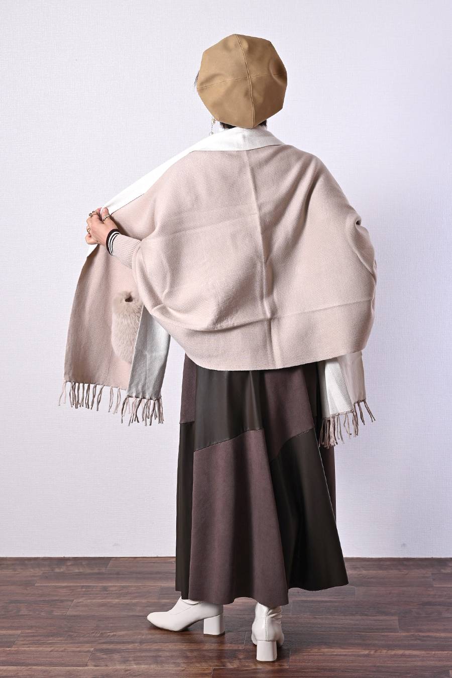 エコファー袖付きストールポンチョ