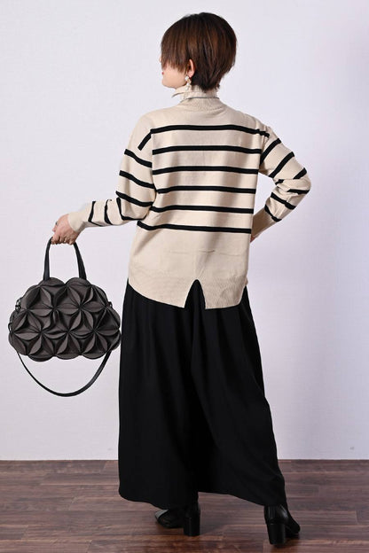 一枚で重ね着フェイク！バイカラー衿付き風ニット