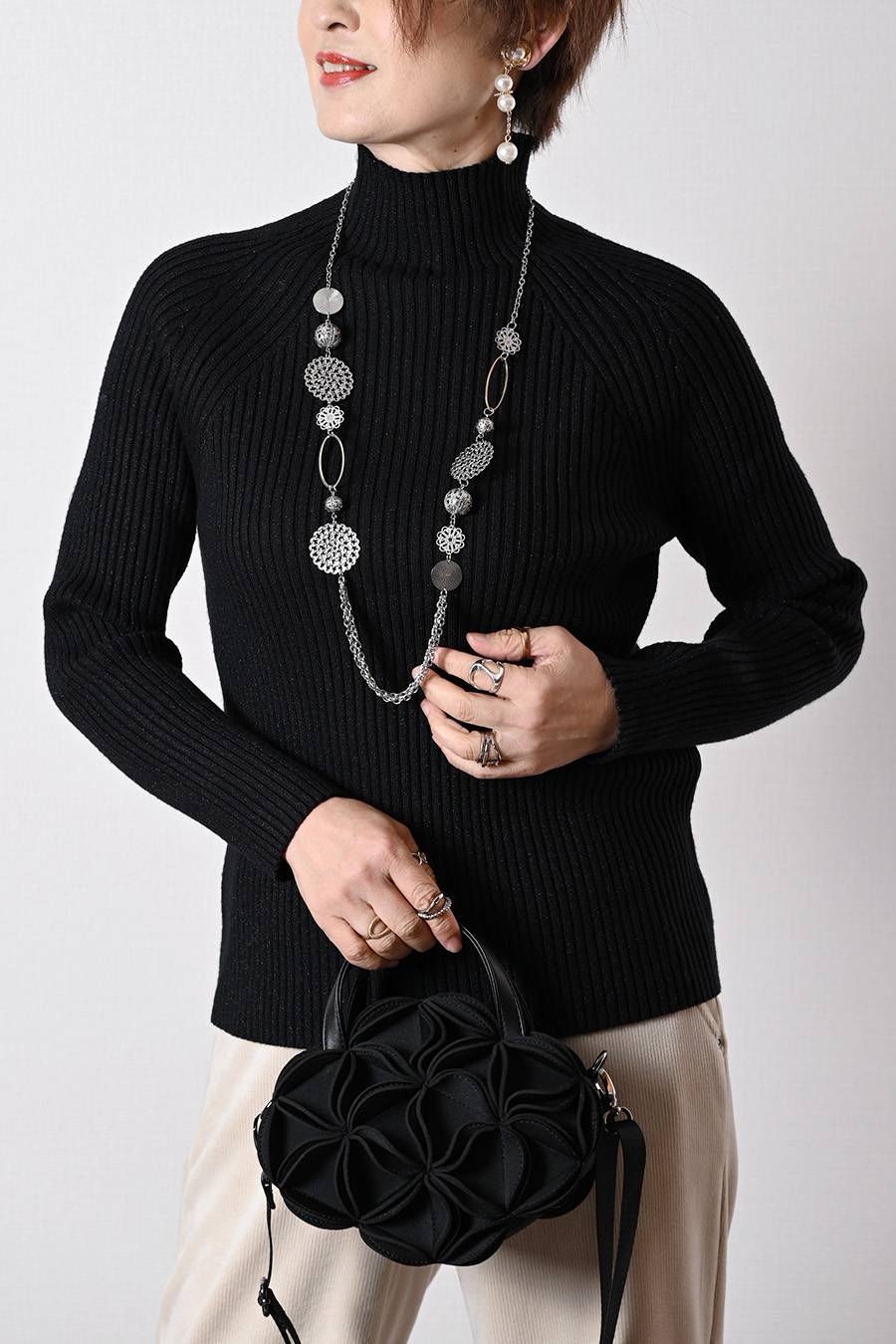 ラメ入りリブニット