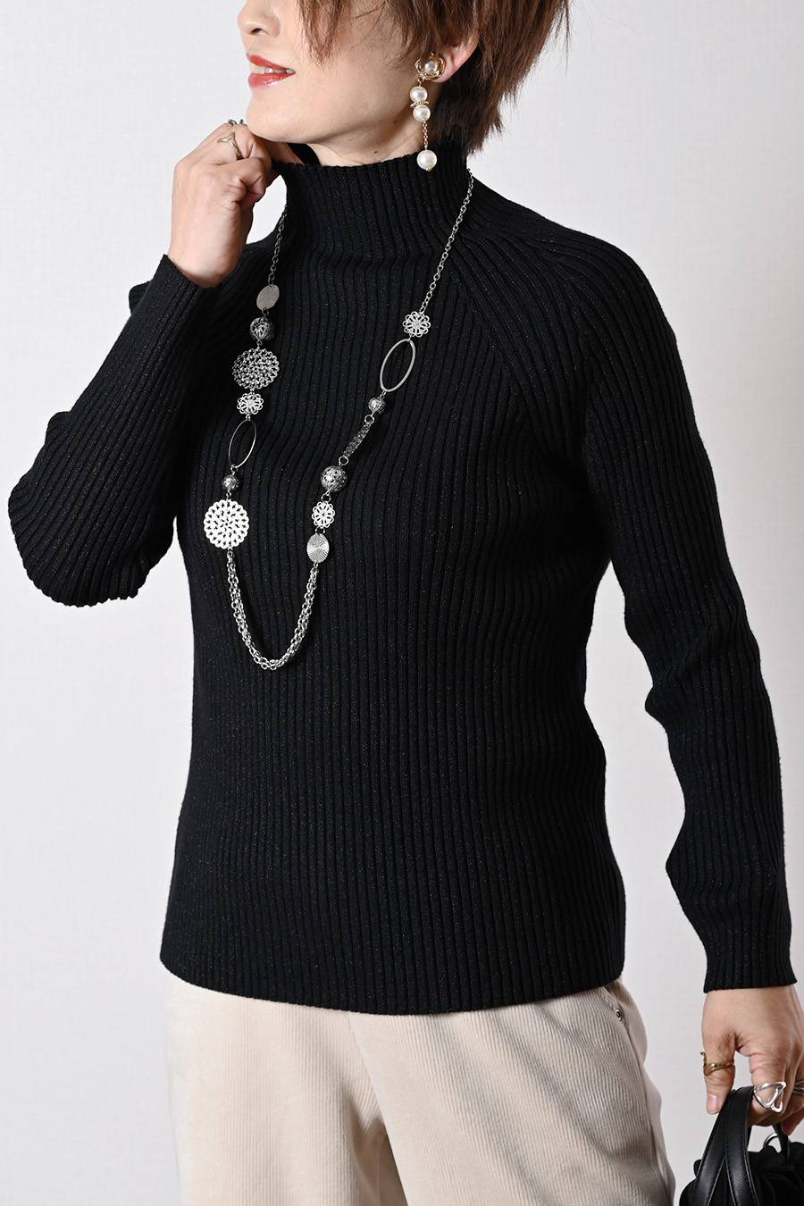 ラメ入りリブニット