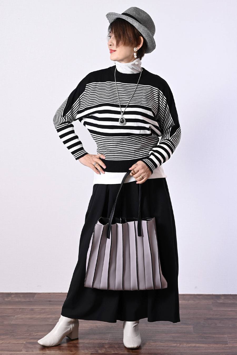 細見え脚長効果！ドルマンボーダーニット