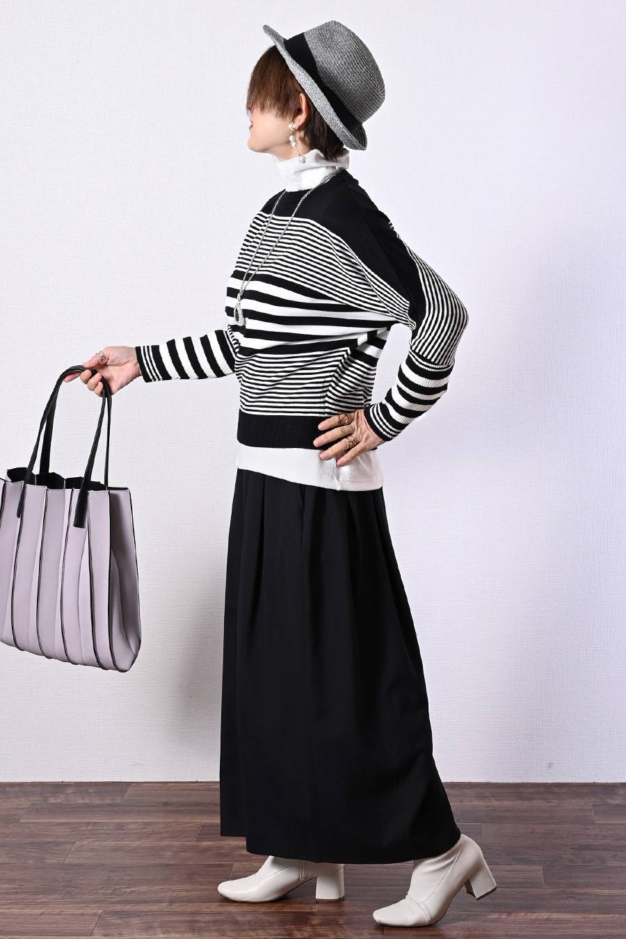 細見え脚長効果！ドルマンボーダーニット