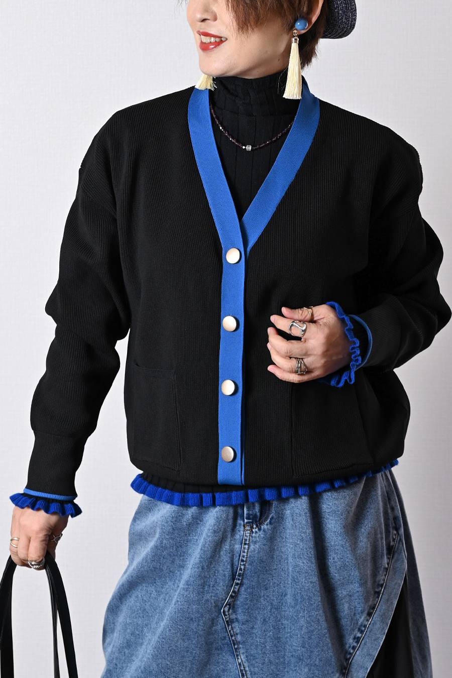 ビビット配色Ｖネックバイカラーカーディガン