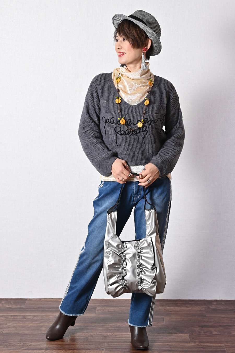 【Special Offer 40%OFF】クラッシュベロア風カットソー＋ベリーショート丈ニット２点セットコーデ