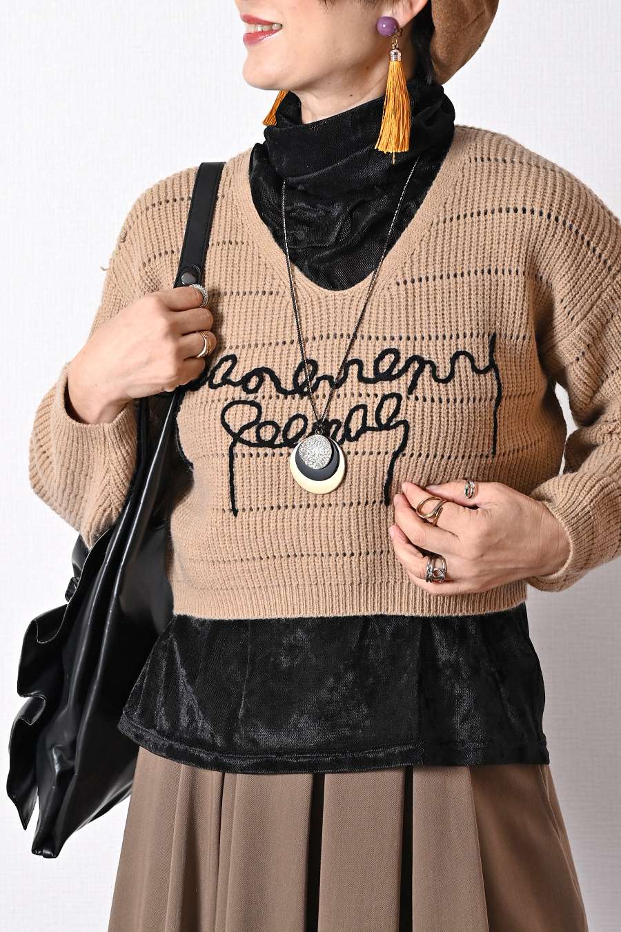 【Special Offer 40%OFF】クラッシュベロア風カットソー＋ベリーショート丈ニット２点セットコーデ