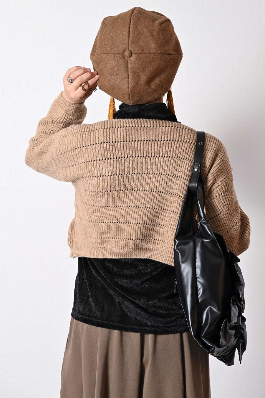 【Special Offer 40%OFF】クラッシュベロア風カットソー＋ベリーショート丈ニット２点セットコーデ