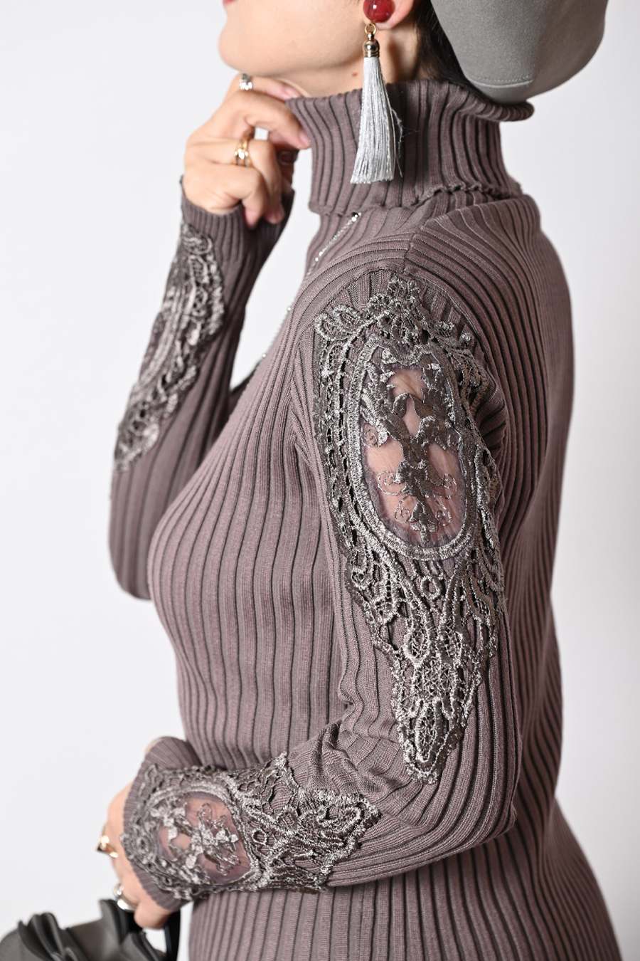 【Special Offer 45%OFF】美ゴージャスレースリブニットソー＋プードルファーショートベスト２点セットコーデ