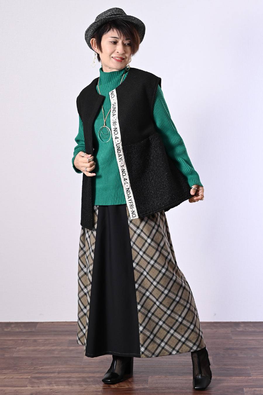 体型カバーに最適！ゆったり軽量ビッグサイズ圧縮ニット×プードル前開きベスト