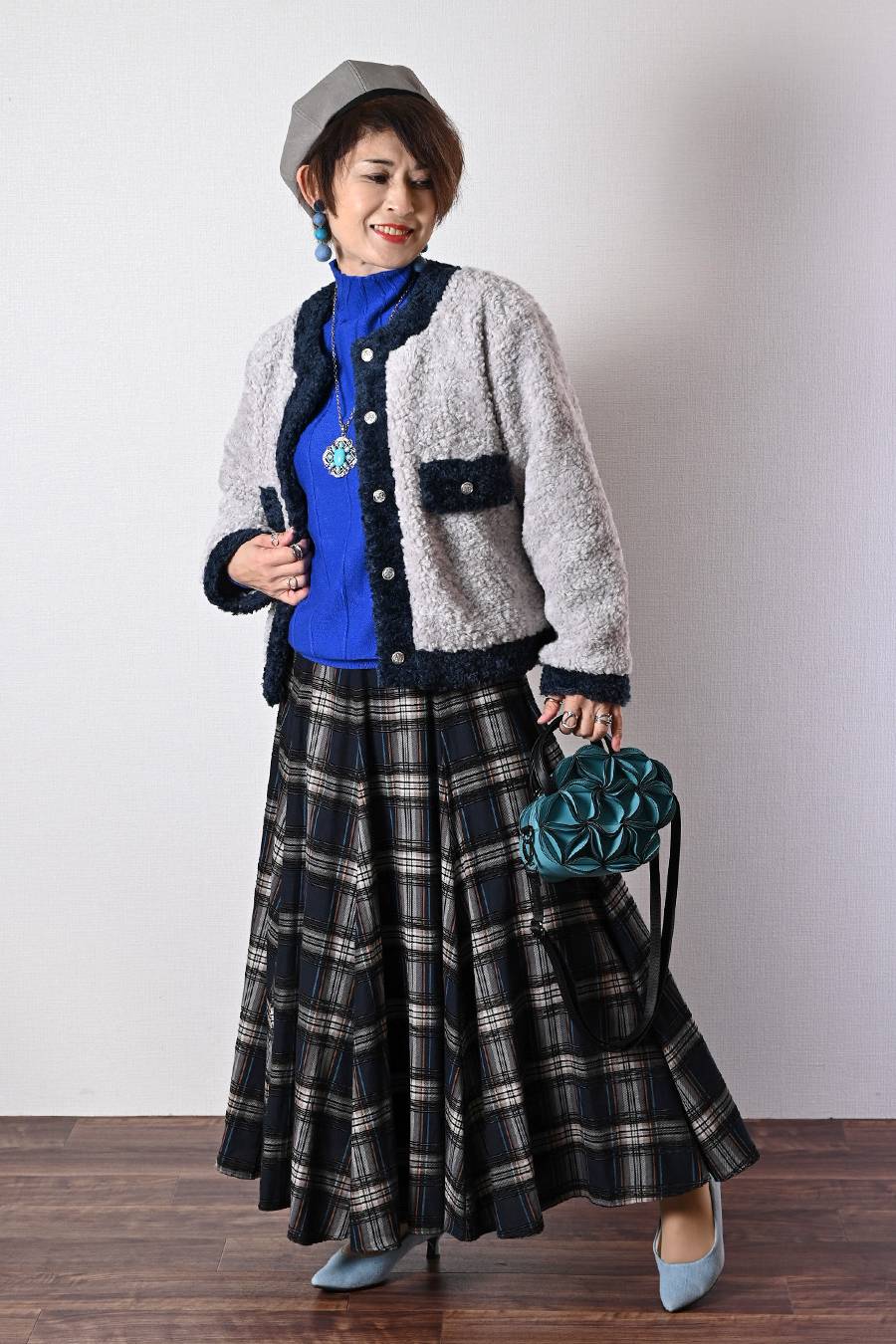 リュクスな雰囲気！バイカラーボアソフトジャケット