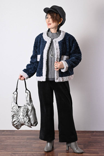 リュクスな雰囲気！バイカラーボアソフトジャケット