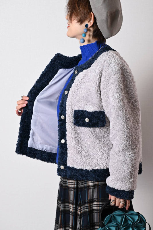 リュクスな雰囲気！バイカラーボアソフトジャケット
