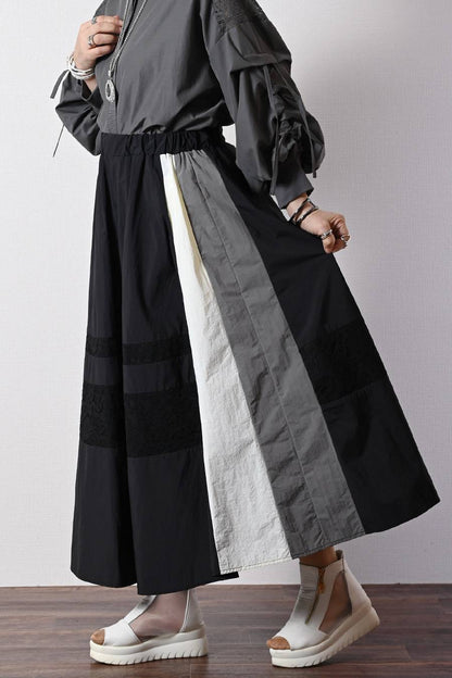 薄軽！トリコロール＆レース切り替えフレアスカート